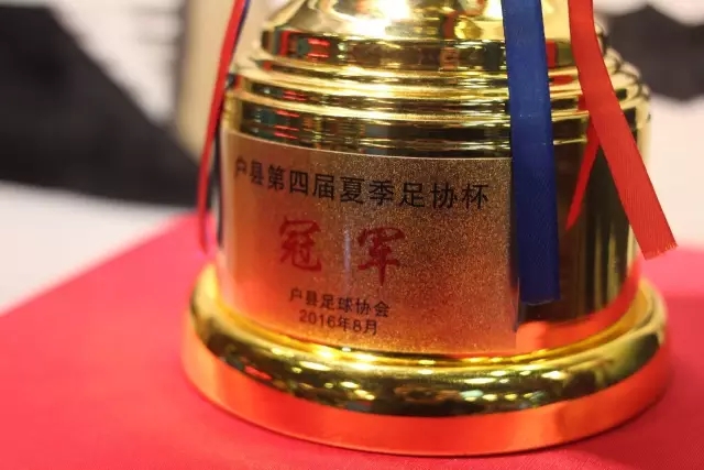 迪马：国米总价4500万欧报价帕莱斯特拉但不够，皇马接触邓弗里斯